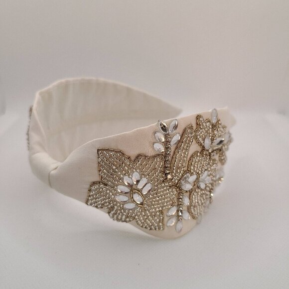 White glory beaded headband - Picture 1 of 3